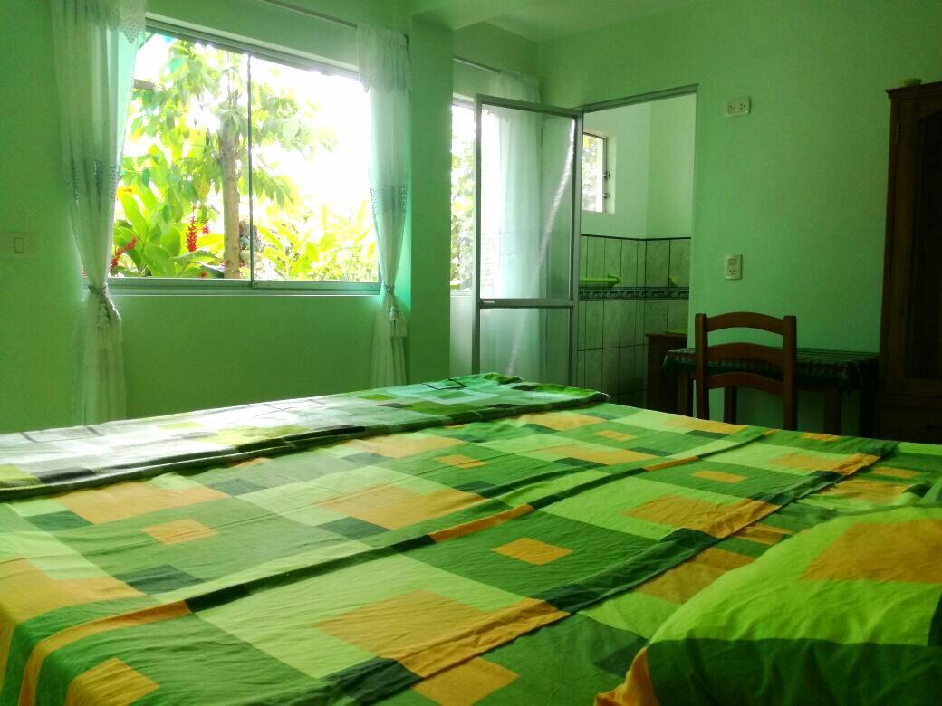 Hospedaje Franco-peruano El Tambito Albergue
